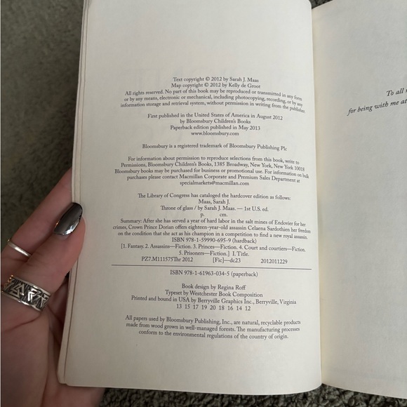 Throne of Glass 1st Edition Original Cover Art - Picture 9 of 10